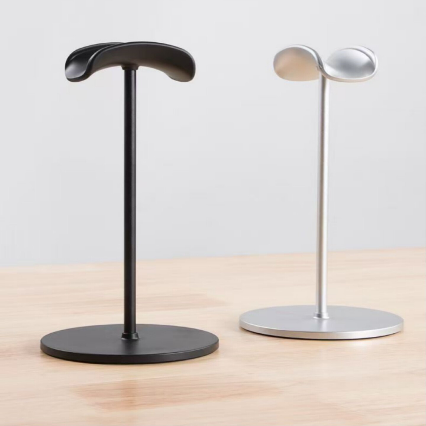 创意头戴式耳机支架现代简约桌面收纳通用耳麦托架电竞耳机展示架