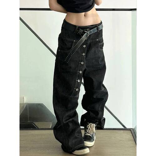 弯曲长排纽扣拼接弯刀裤女 Bent long button curved knife pants