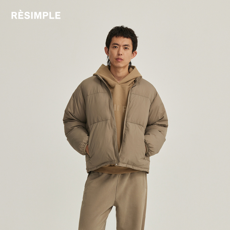极简短羽绒服RESIMPLE