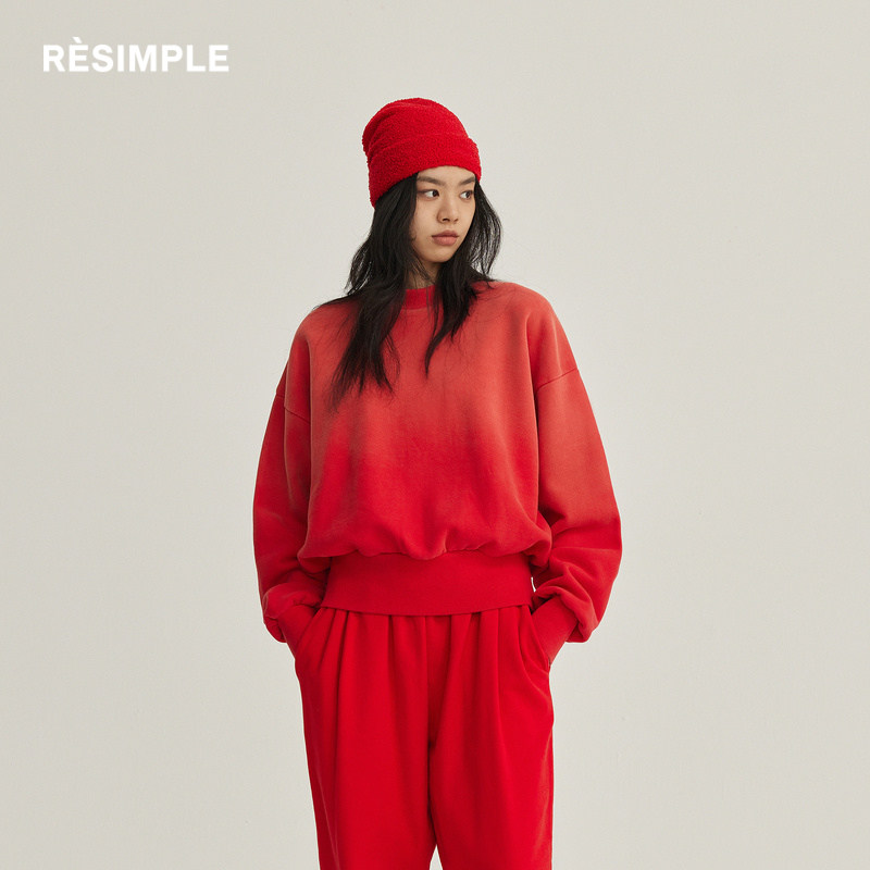 RESIMPLE简单点短款卫衣女本命年龙年宽松基础款渐变上衣1517女装