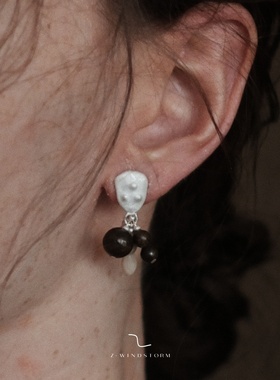 Z-WINDSTORM 材质碰撞纯银耳环 原创小众短簇银珠耳饰 空间的温度