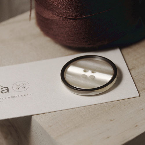 黑边卅孖贝壳光泽百搭