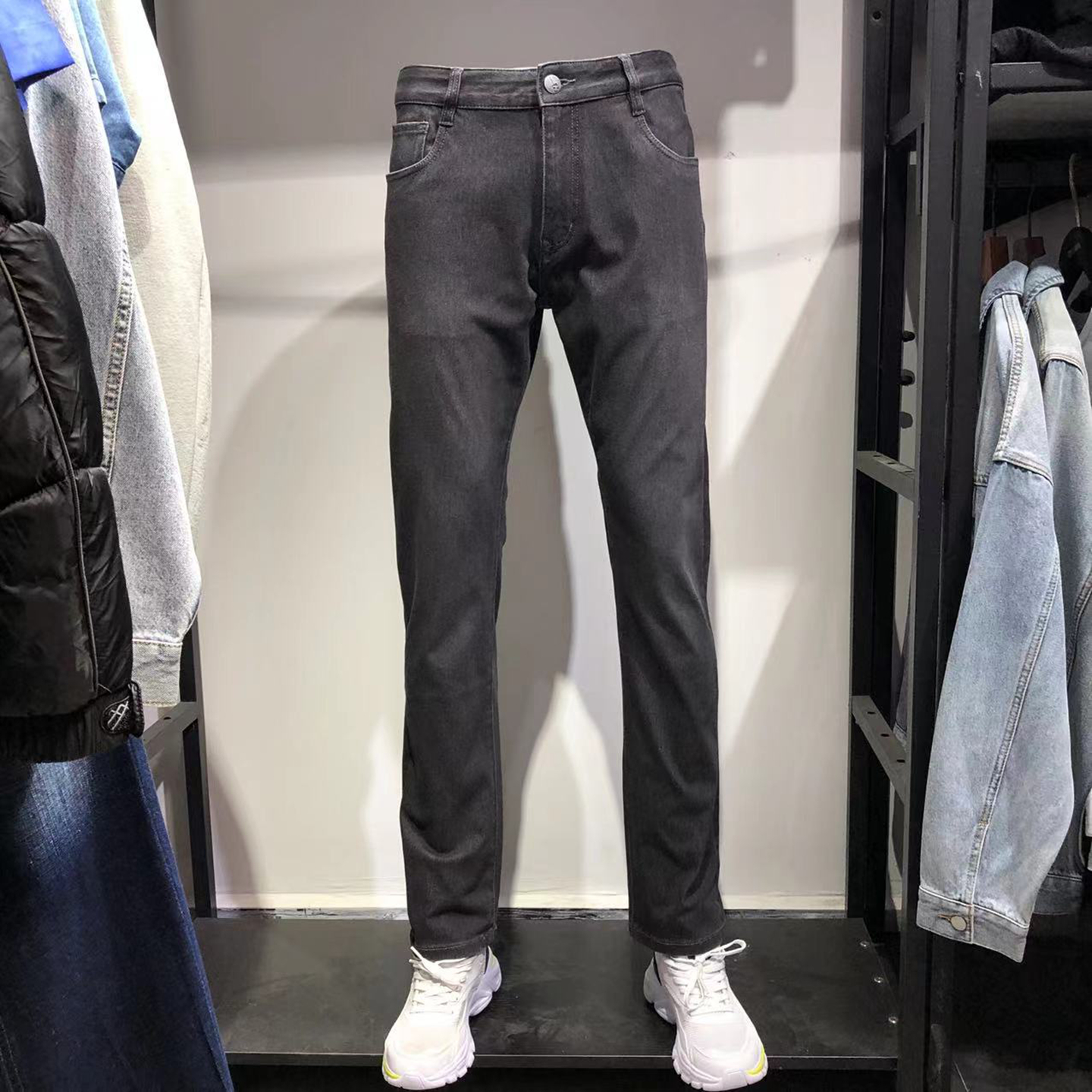 海家！秋冬款深灰高弹运动牛仔裤