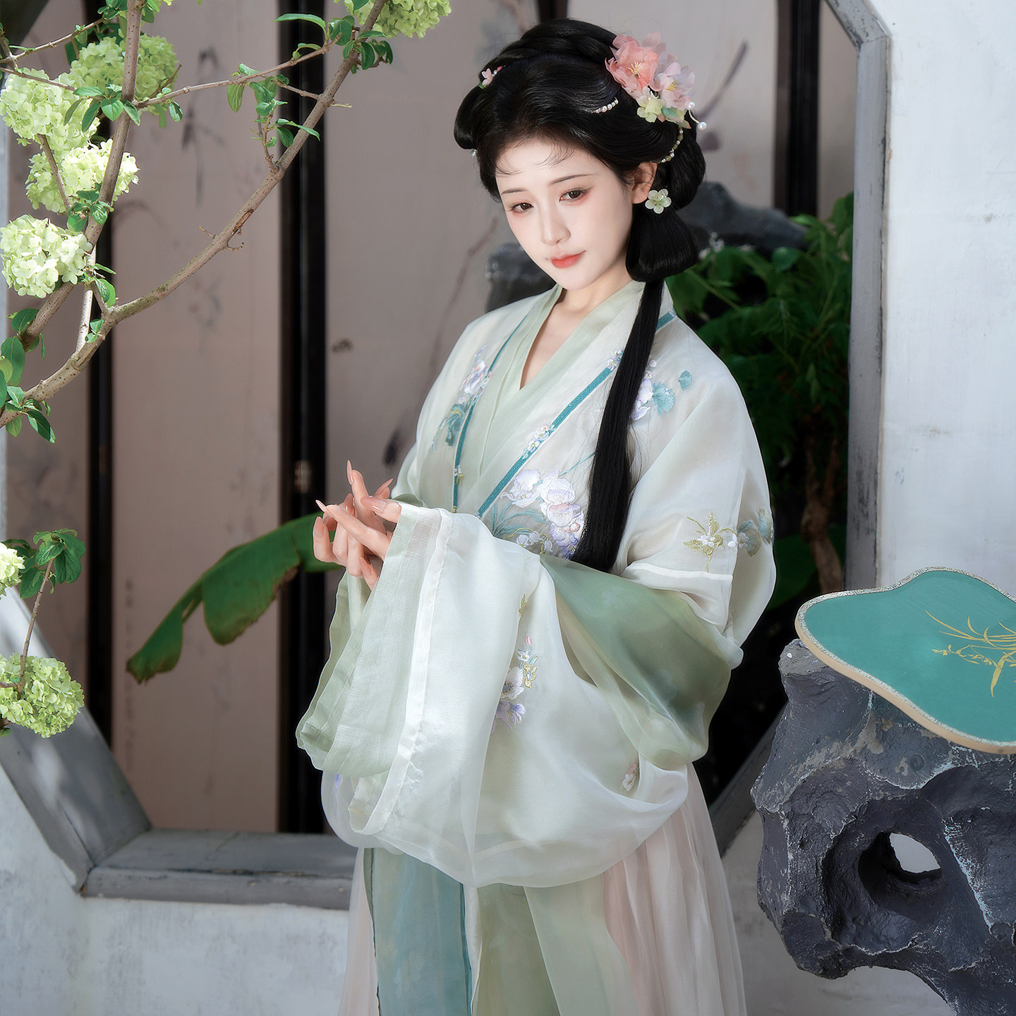 【春和】行香子 宋制齐腰女款日常汉服 仕女图 夏末初秋 天丝绣花