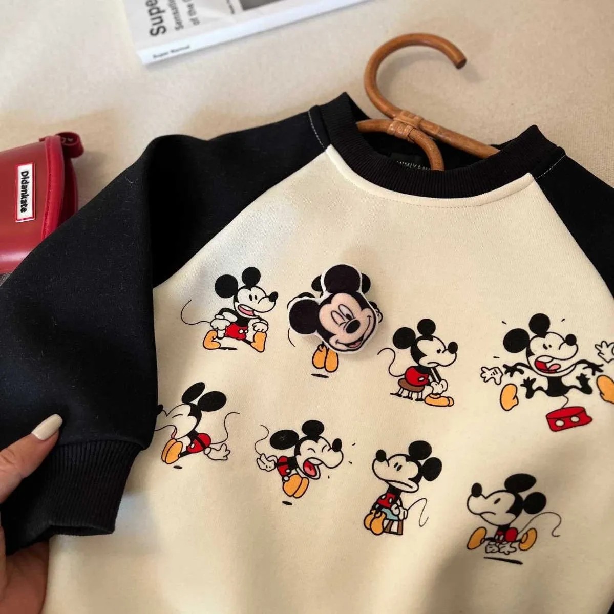 秋冬季男女童装长袖卫衣立体突出卡通米老鼠玩偶数码印花加厚上衣