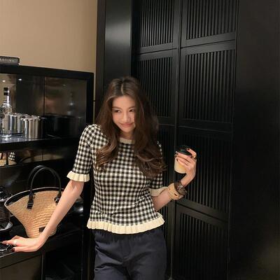 龙喜儿复古黑白格子软糯针织毛衫女春夏装2025新款荷叶边短袖上衣