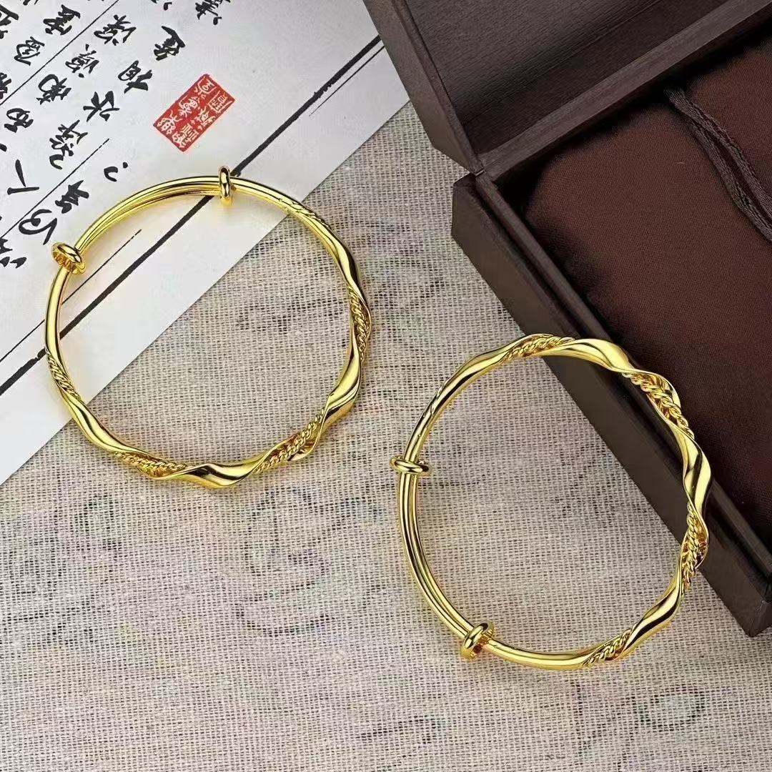 新款沙金莫比乌斯扭纹麻花手镯女高级感轻奢推拉款手环送女友礼物