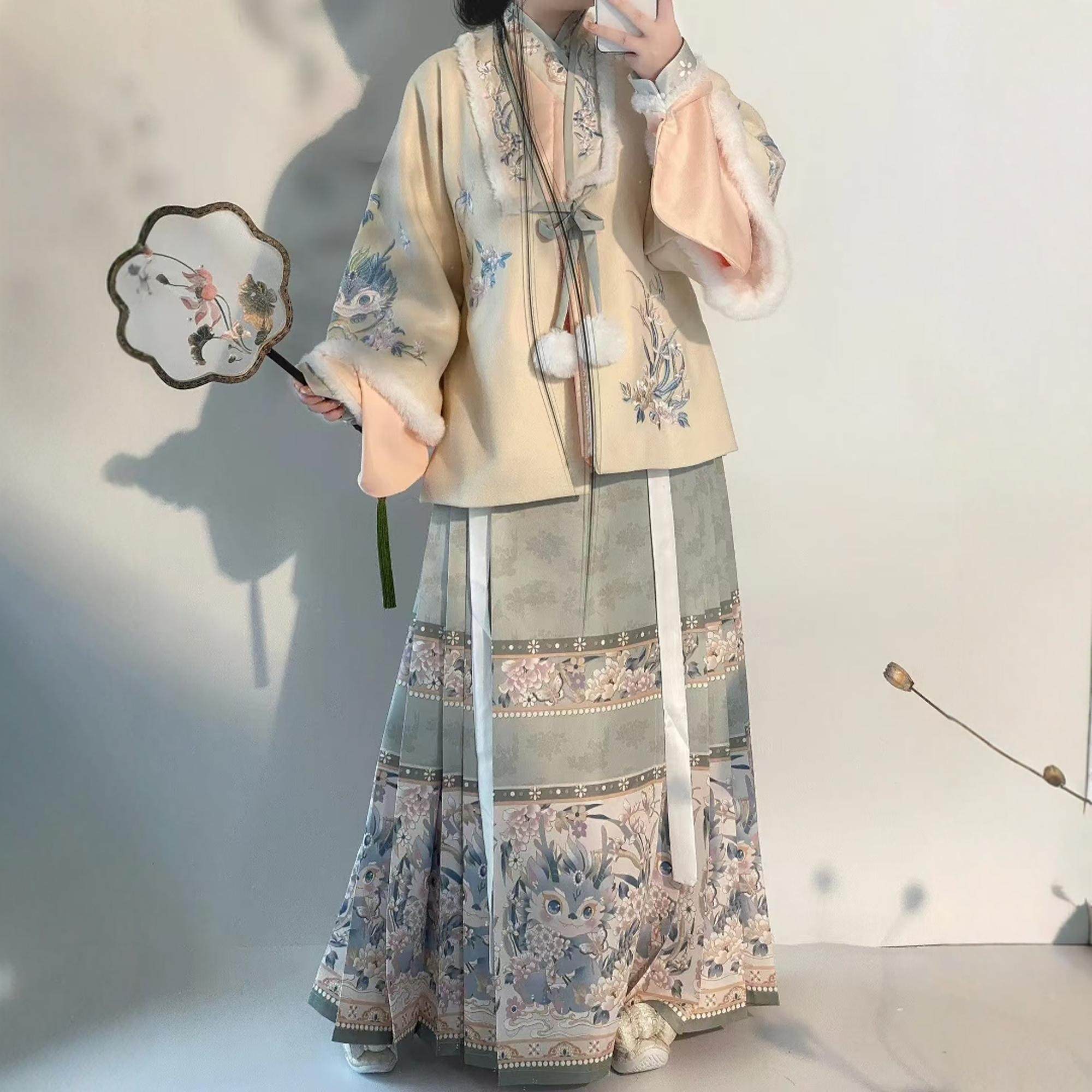 原创汉服女【龙子】明制加绒合领披袄里衣马面裙套装拜年服冬款,女装/女士精品,汉服套装,淘宝优惠券,粉丝福利购,淘宝优惠卷