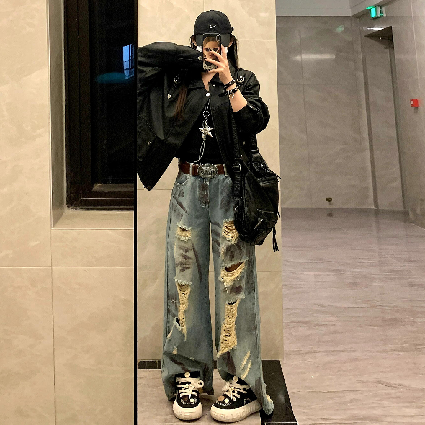 特大码女装高腰显瘦宽松牛仔裤女