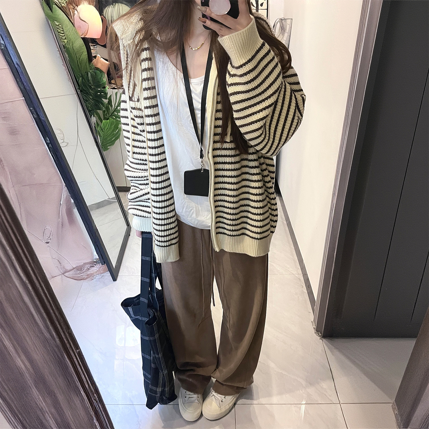 300斤大码女装学生别致气质上衣