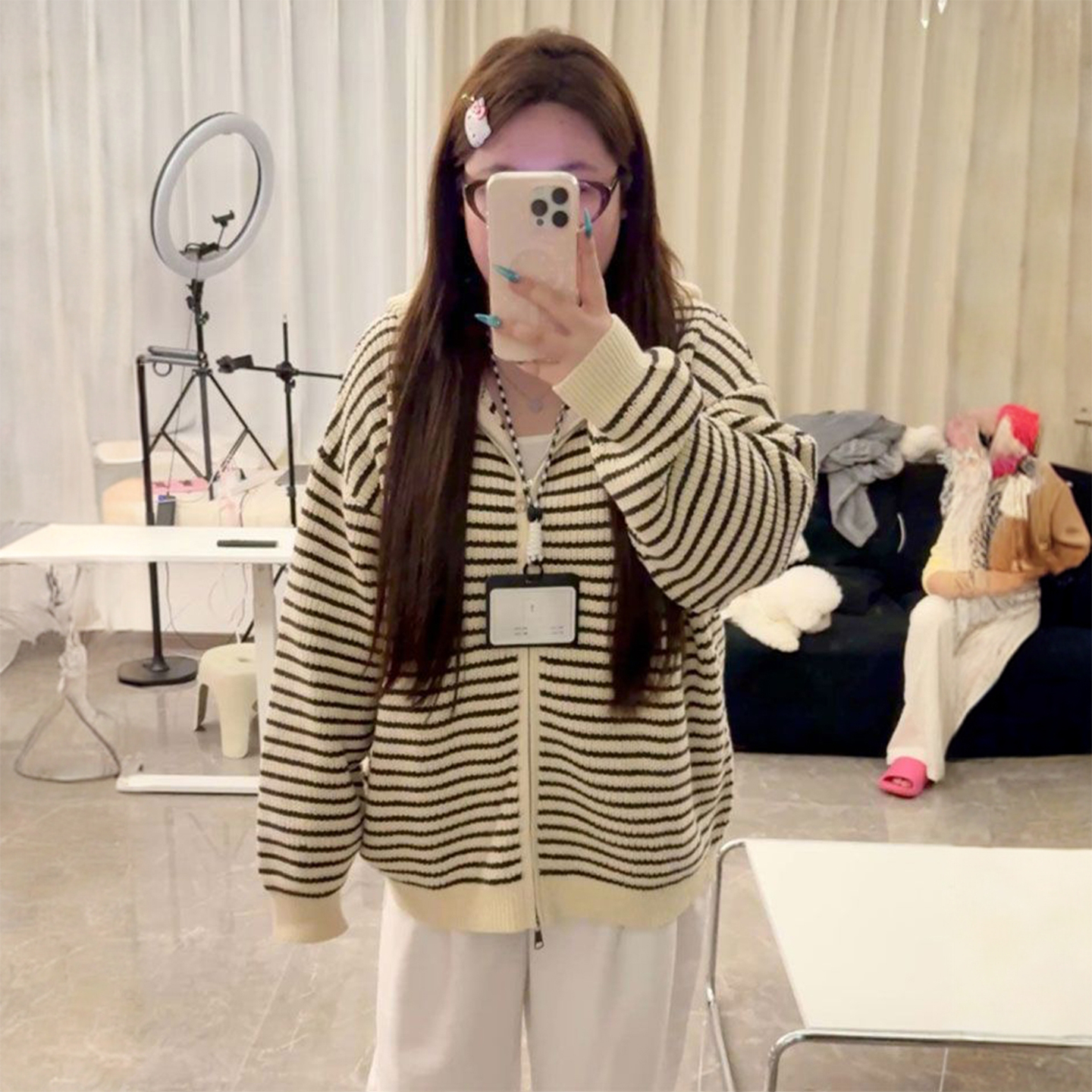 大码女装学生休闲简约风撞色外套