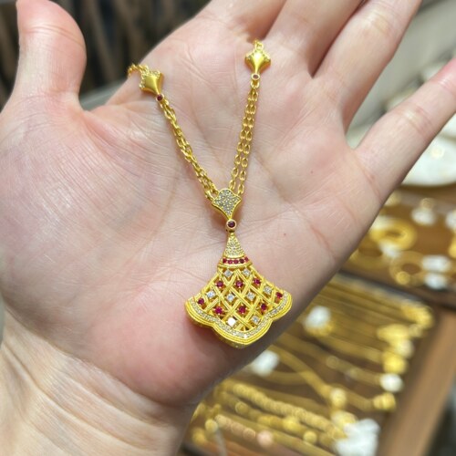 TSL谢瑞麟代购 足金999中式花颜小裙子黄金钻石项链女 专柜正品