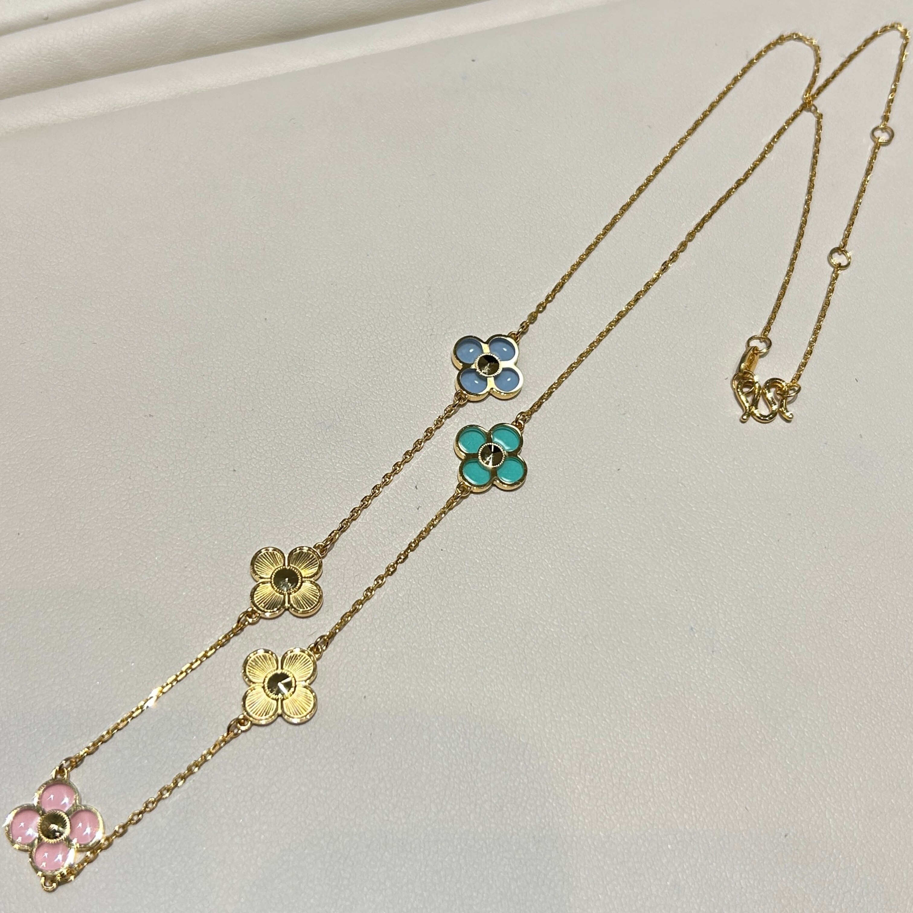 TSL谢瑞麟代购 足金999五花珐琅四叶草黄金项链女 时尚专柜正品图片