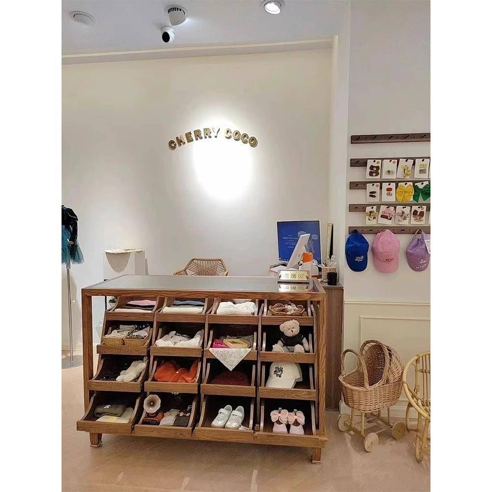 童装店中岛桌流水台服装店中岛柜展示台覆古鞋柜边柜饰品柜陈列柜