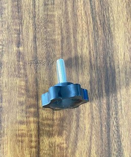 亿健佑美跑步机手柄手把表盘仪表盘下发固定螺丝紧固螺丝m8x25mm