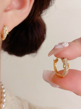 日韩精致时尚百搭卡通满钻海豚小耳扣气质甜美简约设计感耳圈