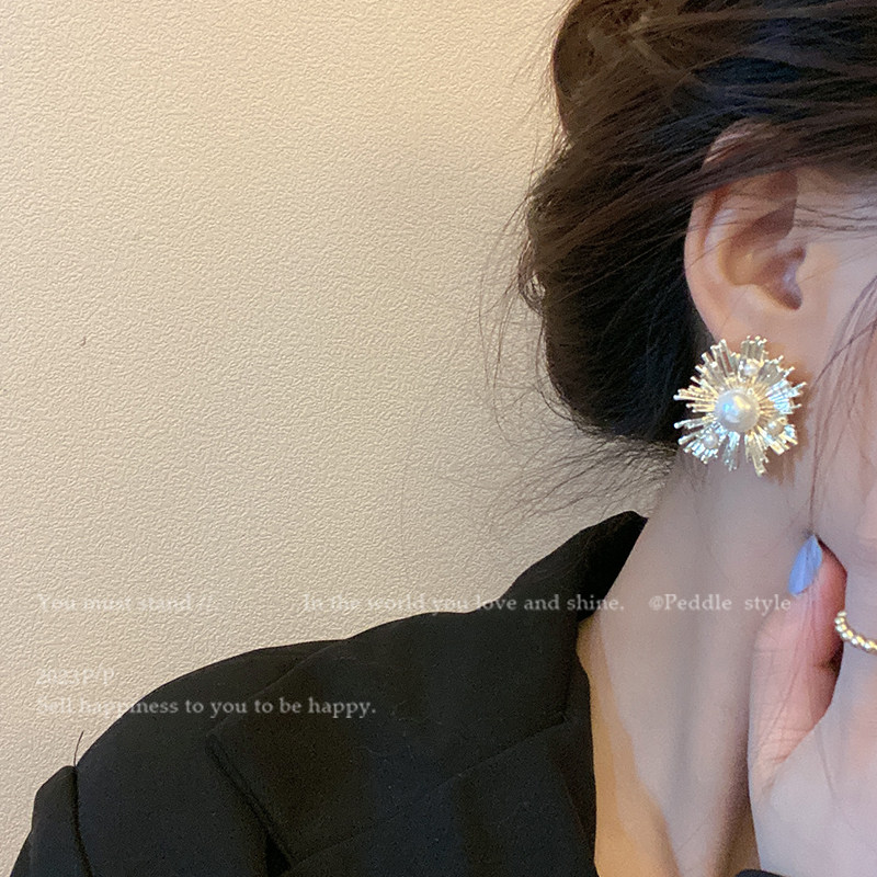 富贵花~太阳花珍珠耳钉轻奢高级感独特夸张耳环小众设计感耳饰女,饰品/流行首饰/时尚饰品新,耳钉,淘宝优惠券,粉丝福利购,淘宝优惠卷