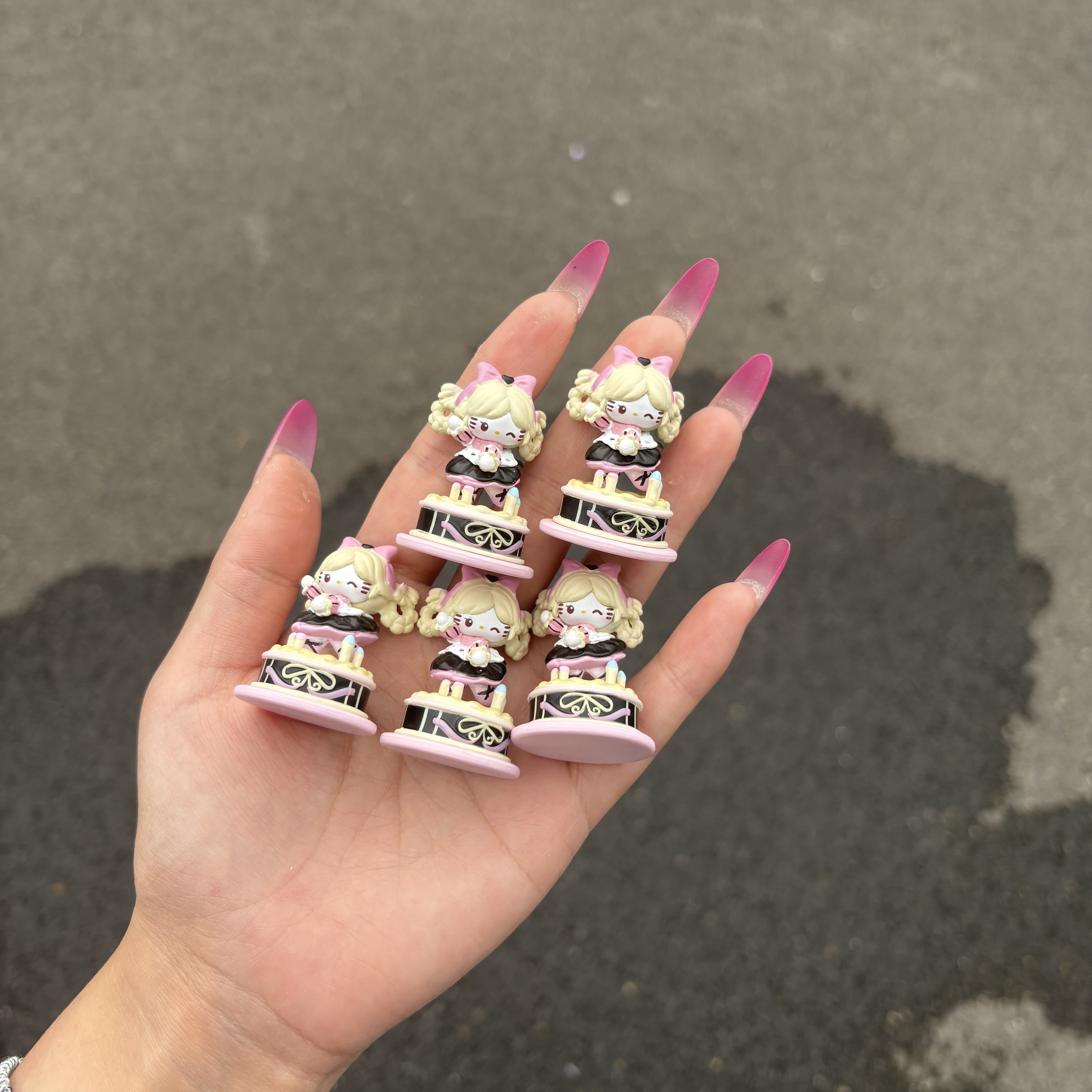 Pvc仿真配件八音盒kt滴胶奶油胶手机壳挂件串珠手作diy