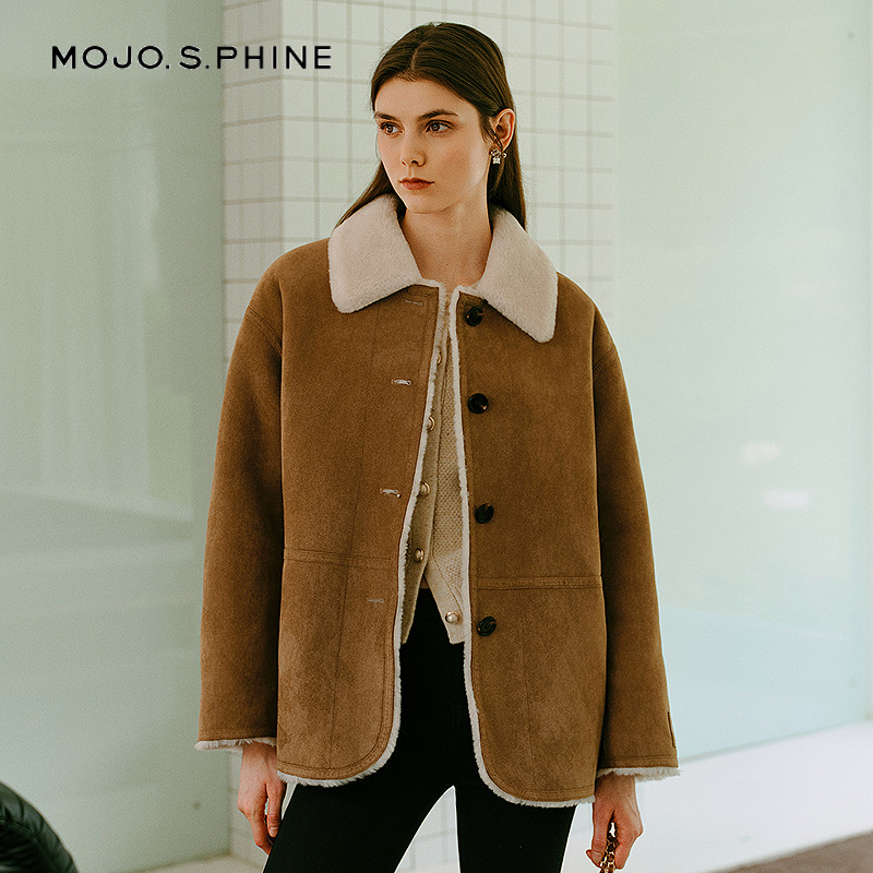 MOJO莫佐2025冬新款时髦巴恩风羊羔毛外套女翻领撞色皮毛一体外套