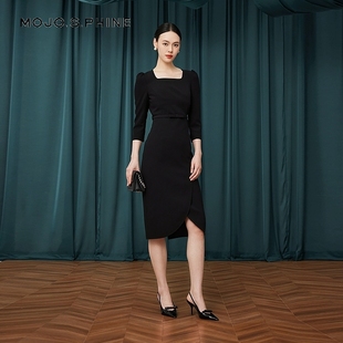 MOJO莫佐2025秋新款 职场OL黑色连衣裙女优雅方领开叉气质通勤裙子