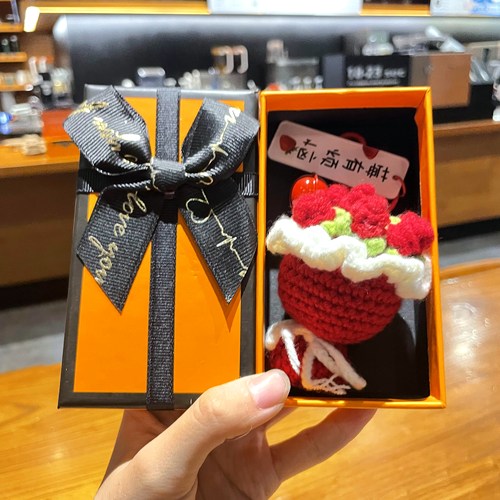 喻枫生日婚宴伴手礼手捧花钥匙扣