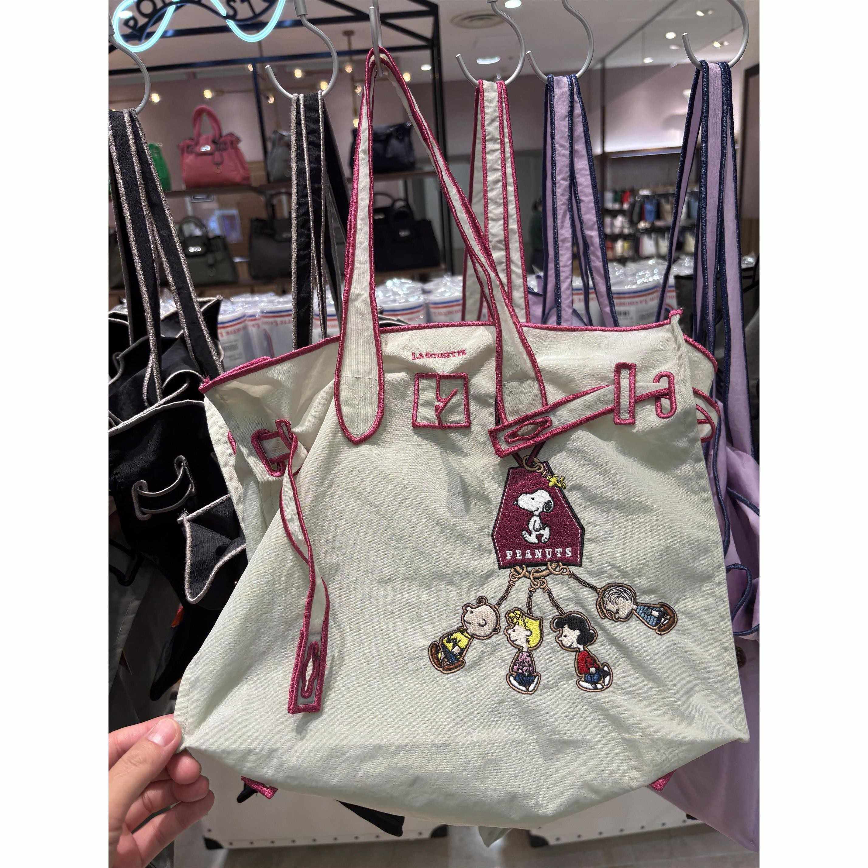 日本代购Lacousete刺绣联名卡通人物时尚百搭帆布包购物袋环保袋