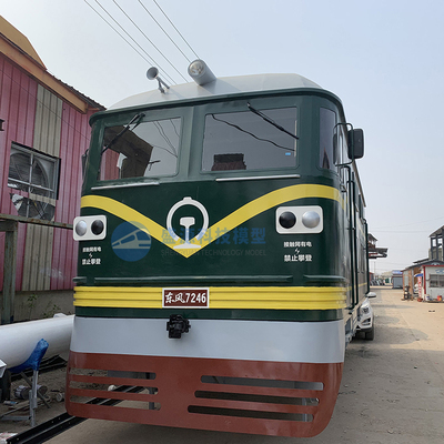 大型绿皮火车厢餐厅复古废火车