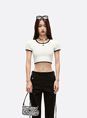 限时秒杀福利 不退不换 SMFK运动短T黑白撞色刺绣圆领短款T恤