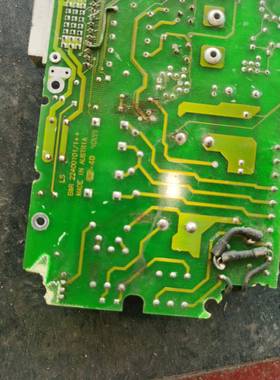 贝加莱2005PLC电源模块，外壳破碎，板子上边角有损伤