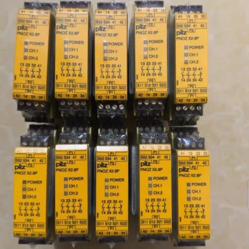 安全继电器 X2.8P，订货号7773