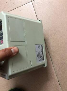 海利浦变频器 hlpa01d523c 220v1.5KW