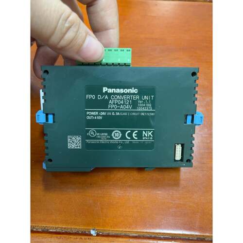 PLCFP0-A04V2个，如图，，标