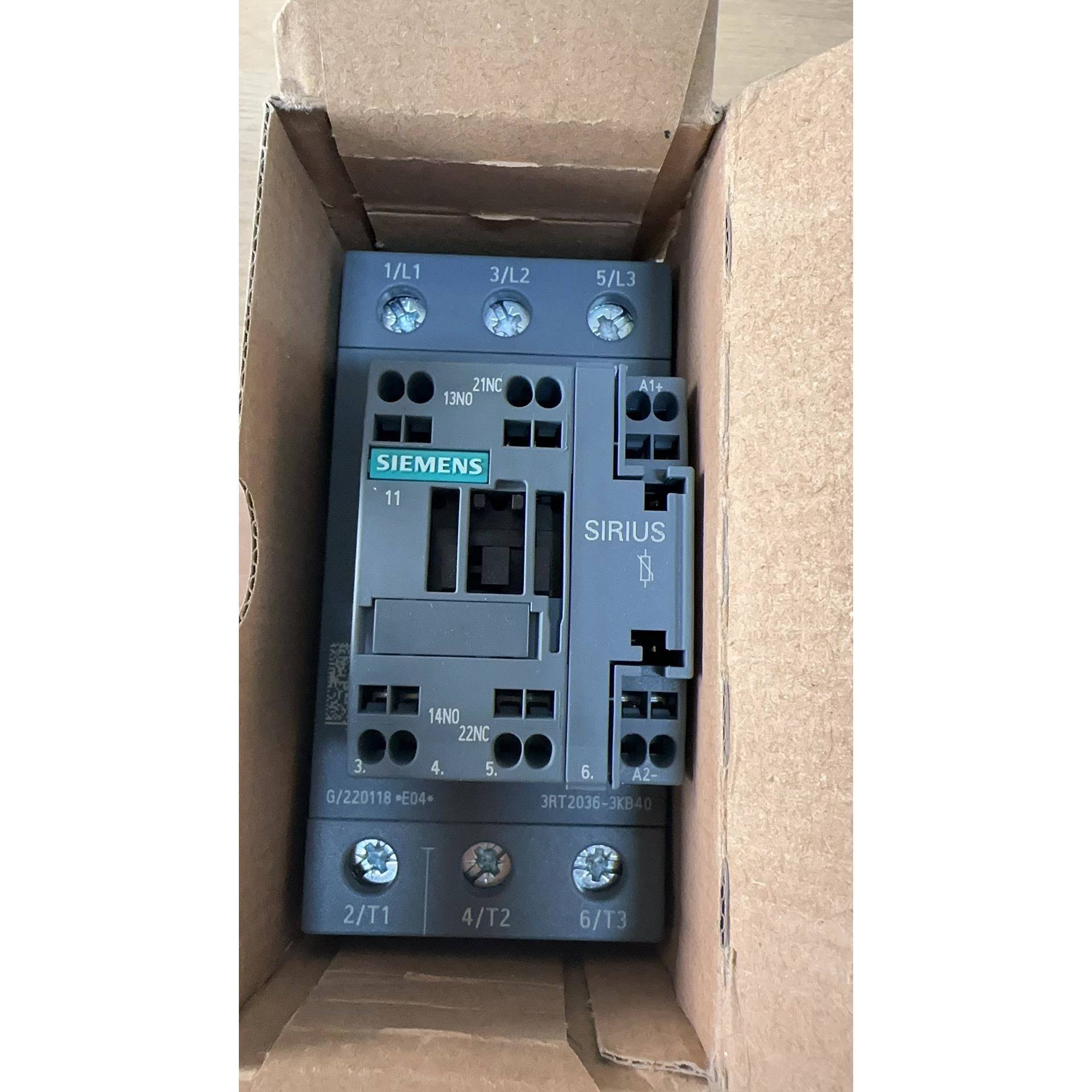 接触器 3RT2036-3KB40