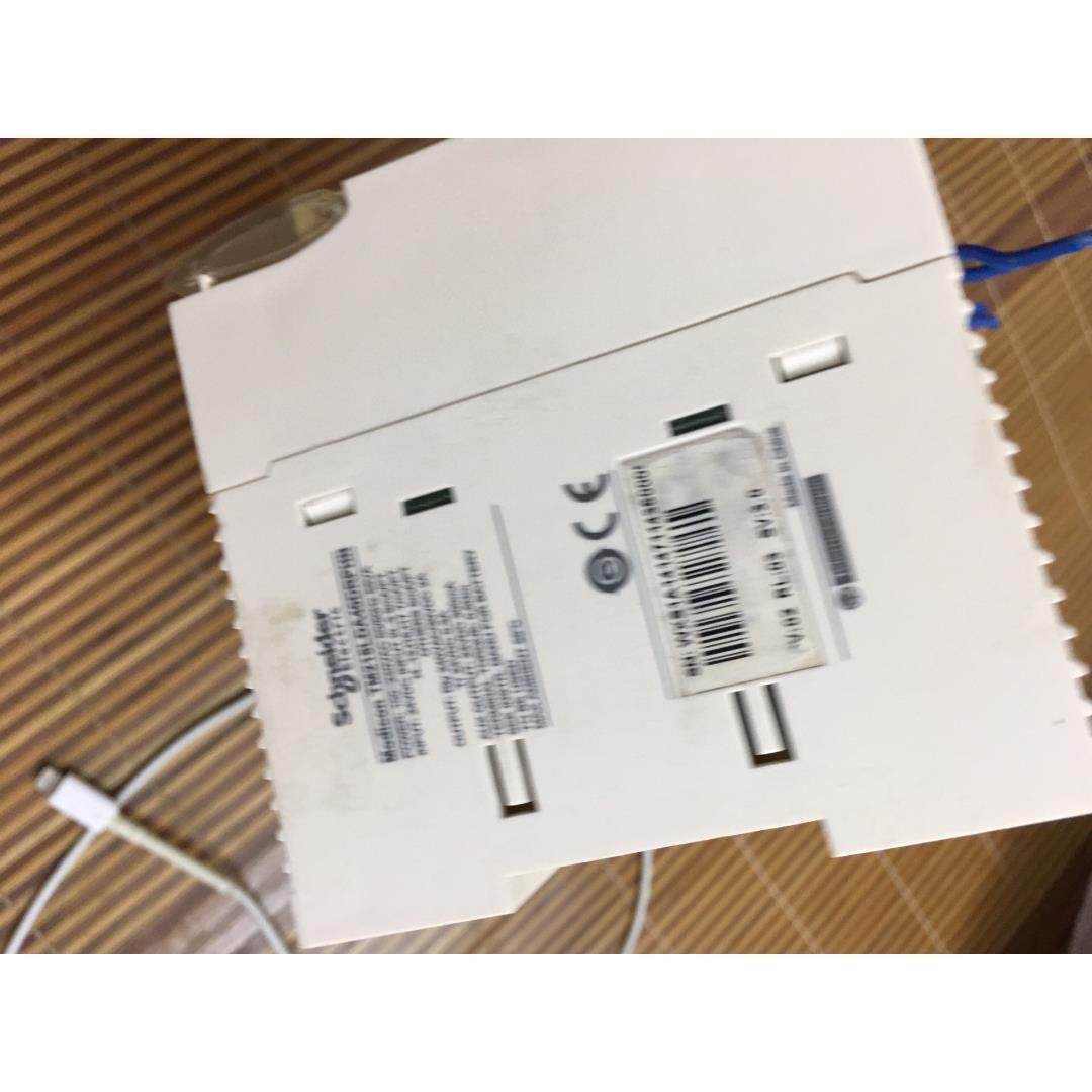 tm218lda40drphn 上电一根线接到地线