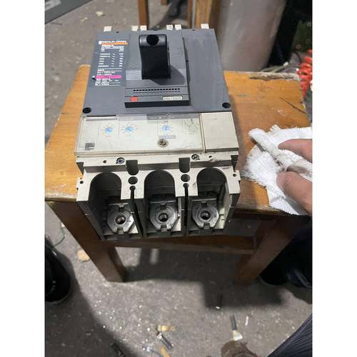 塑壳断路器 NS630H. 250/630