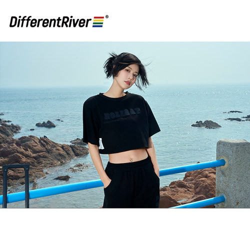 DifferentRiver短款垫肩T恤