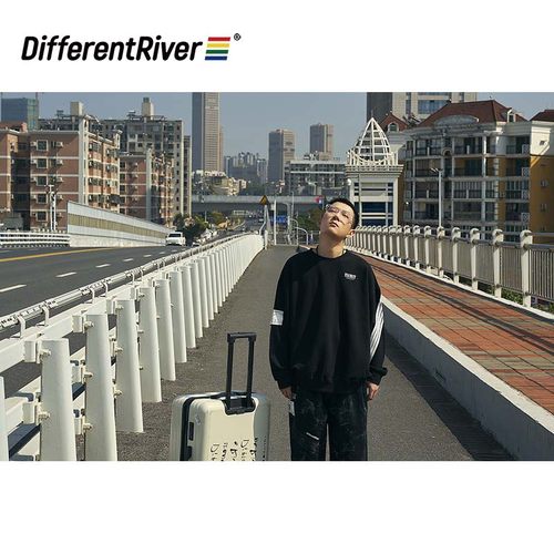 DifferentRiver纯棉宽松套头卫衣