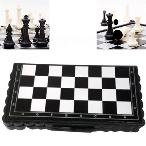 Mini Chess Set Folding Plastic Chessboard Lightweight Board