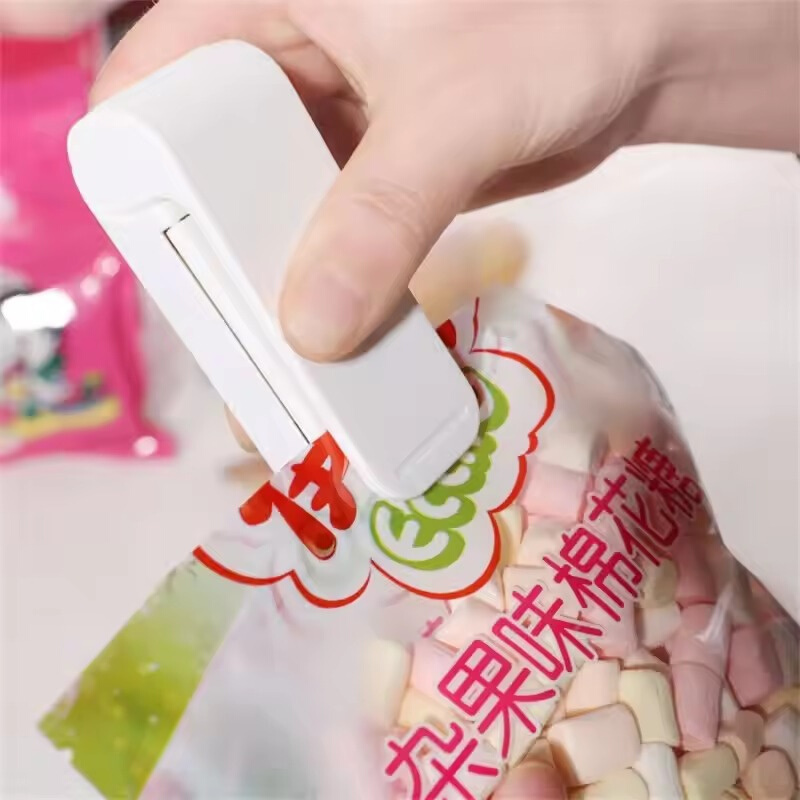 Kitchen Gadget Sealing Machine Mini Plastic Package Sealer