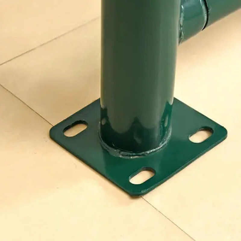 现货球场围网 护栏网 公园体育场铁丝围网 墨绿色篮球场围网