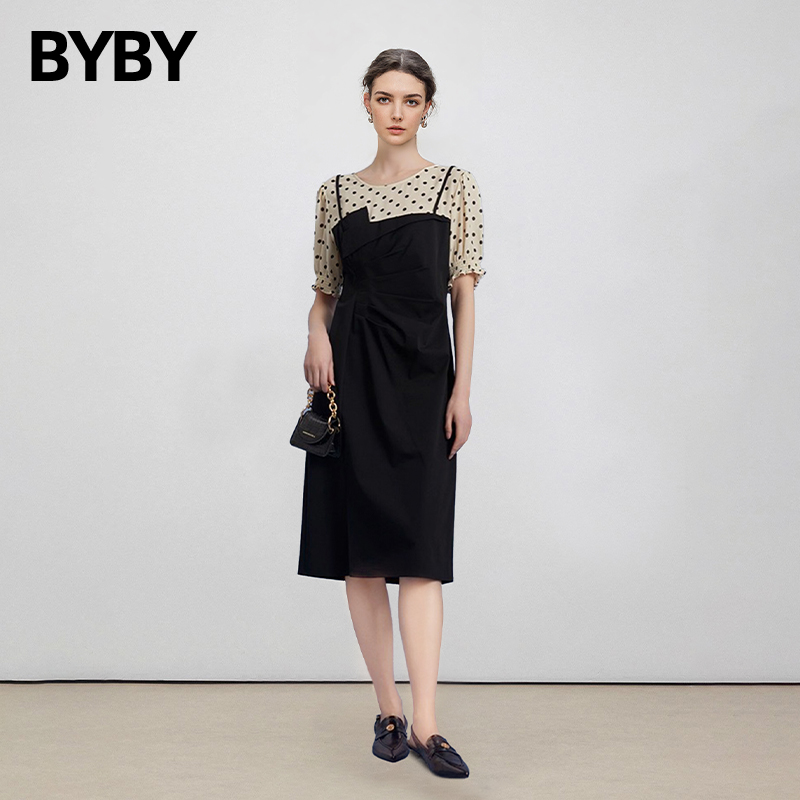 布衣布语假两件黑色短袖连衣裙女