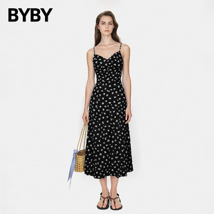 布衣布语式复古碎花吊带连衣裙女2025夏季新款修身显瘦长款气质裙