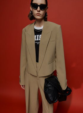 PHISM春秋季枪驳领短西服百搭通勤短款西装外套女 033J05