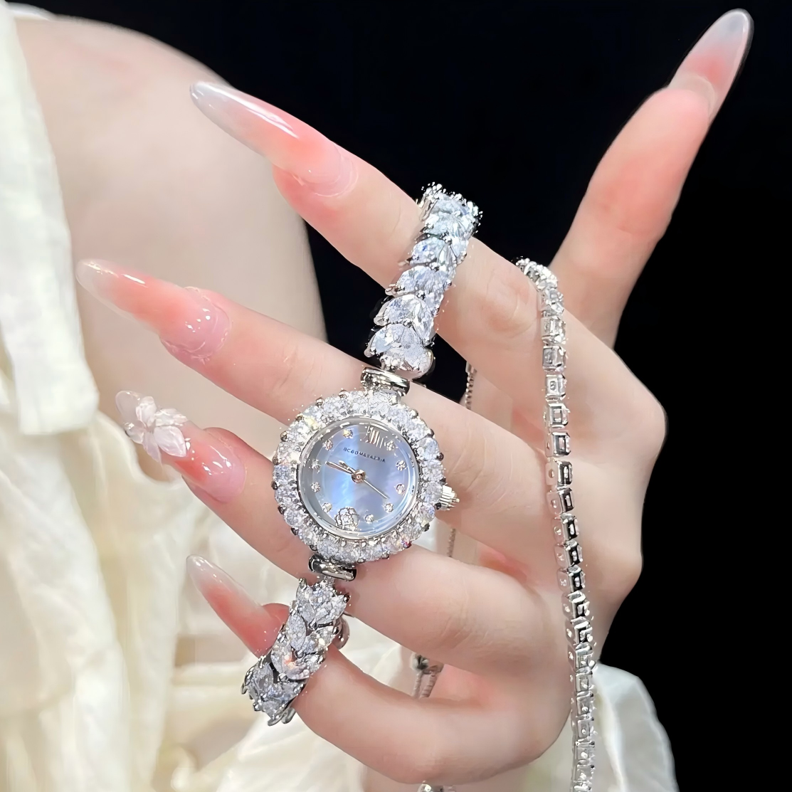 BCBG轻奢满钻美人鱼手表系列