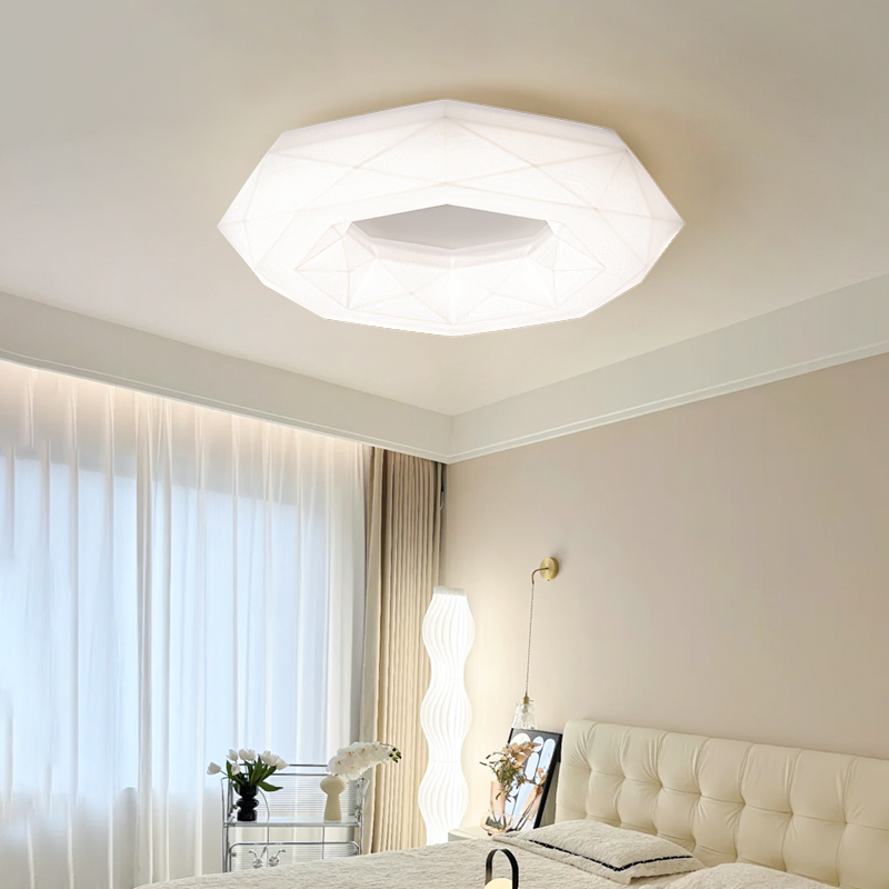 速发设计师款创意几何卧室灯顶吸简约家用卧室灯广东中山灯具