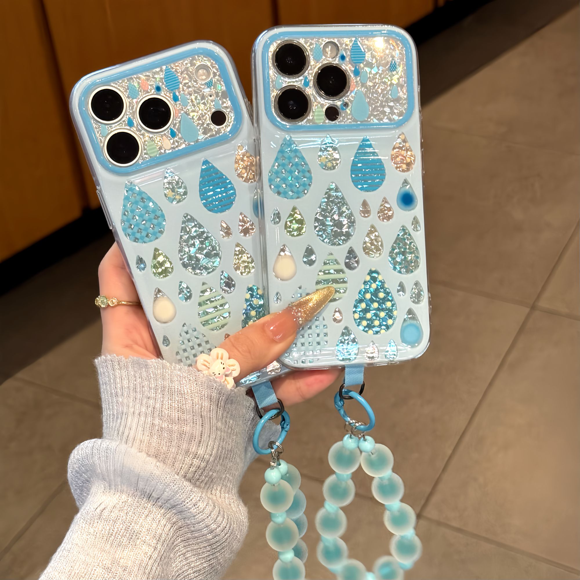 碎银蓝水滴适用苹果18promax磨砂手链手机壳iphone18pro情侣款17Pro新款精孔钻石15plus镜头全包13防摔手机套
