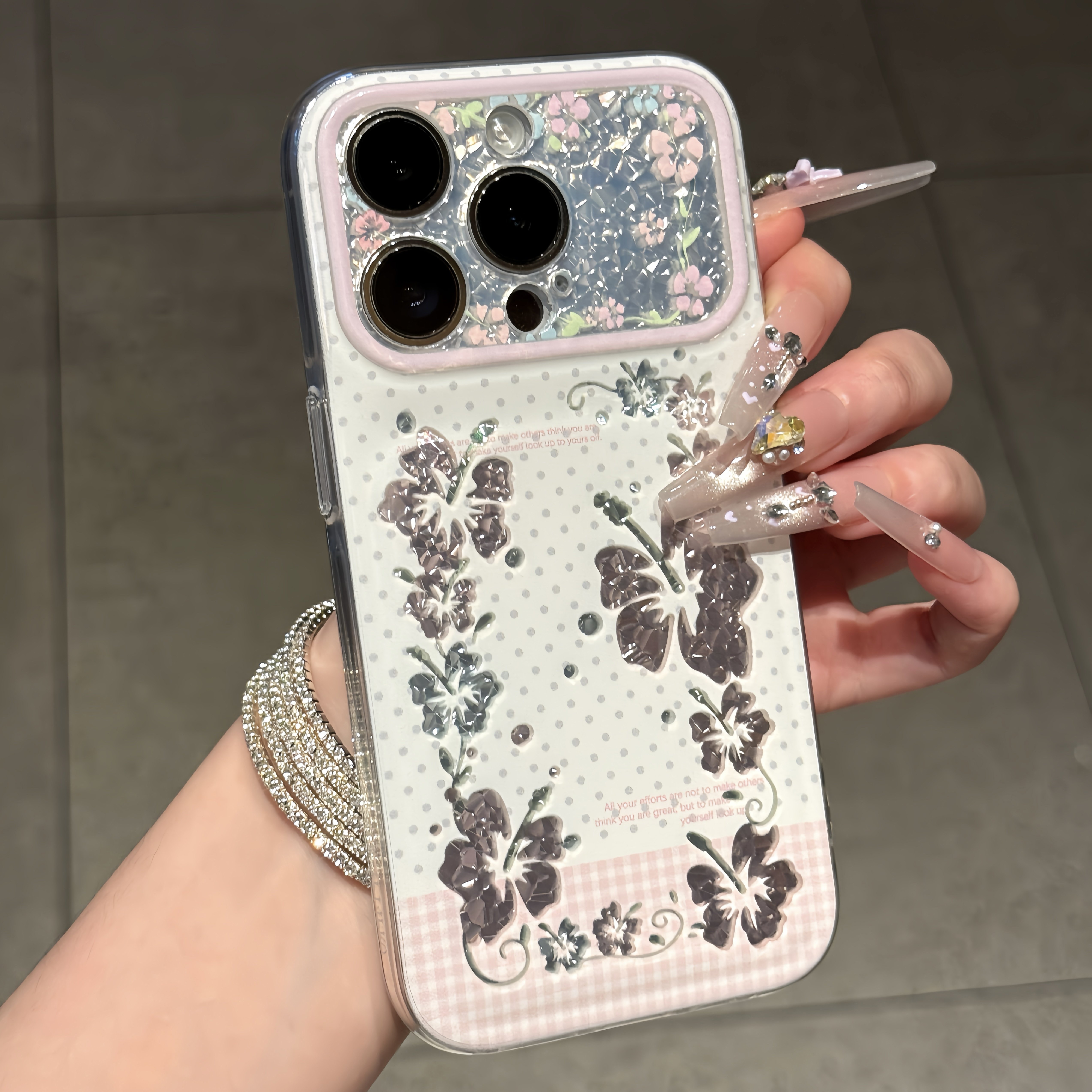格纹碎花珠链挂绳适用苹果18promax手机壳iphone18pro新款精孔钻石17Pro情侣15plus镜头全包13/14防摔手机套