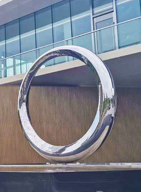 不锈钢雕塑厂家制作圆环月亮雕塑 商业广场地产大型镜面景观雕塑