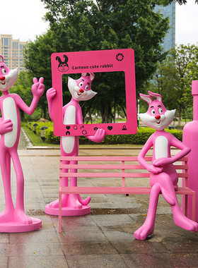 拍照粉红兔雕塑玻璃钢卡通米老鼠摆件网红奶茶店铺商场橱窗装饰品