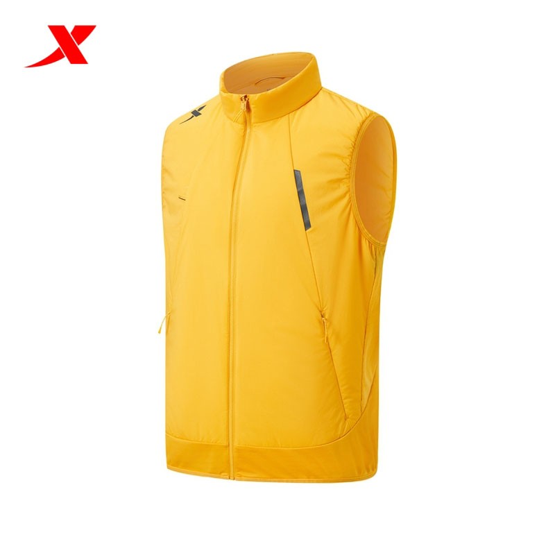 特步国人竞速棉男款马甲防风保暖